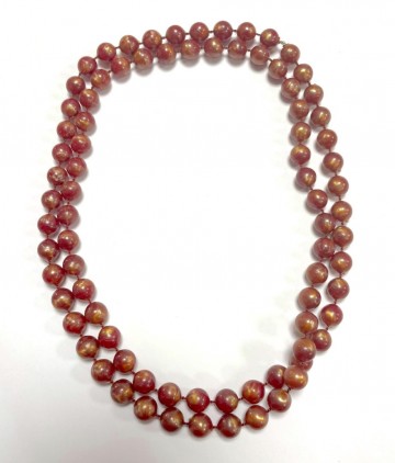 Donkerrode ketting met kralen