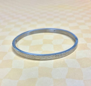 Bangle armband verkleurt niet