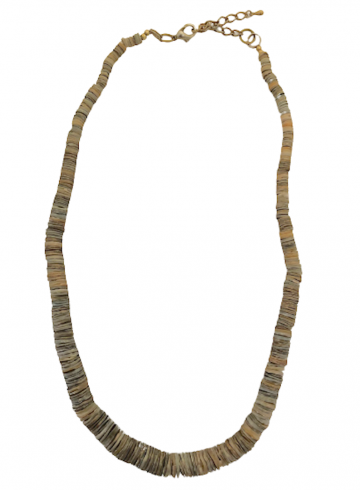 Ketting   heel veel kleine platte kraaltjes   54 centimeter