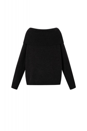 Mooie zwarte trui   off shoulder
