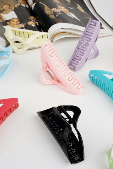 Stevige triangel haarclips