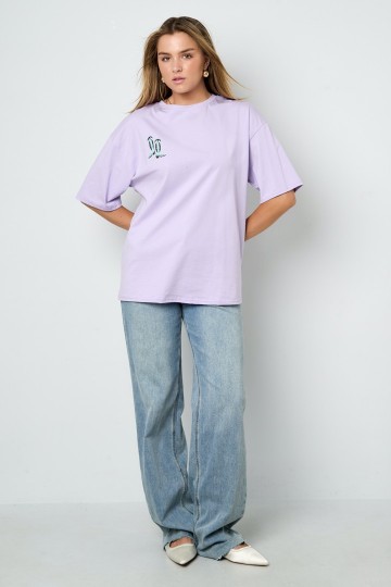 T shirt cowboy boots