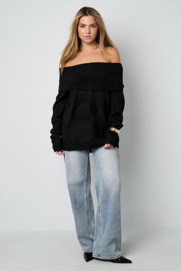 Zwarte off shoulder trui
